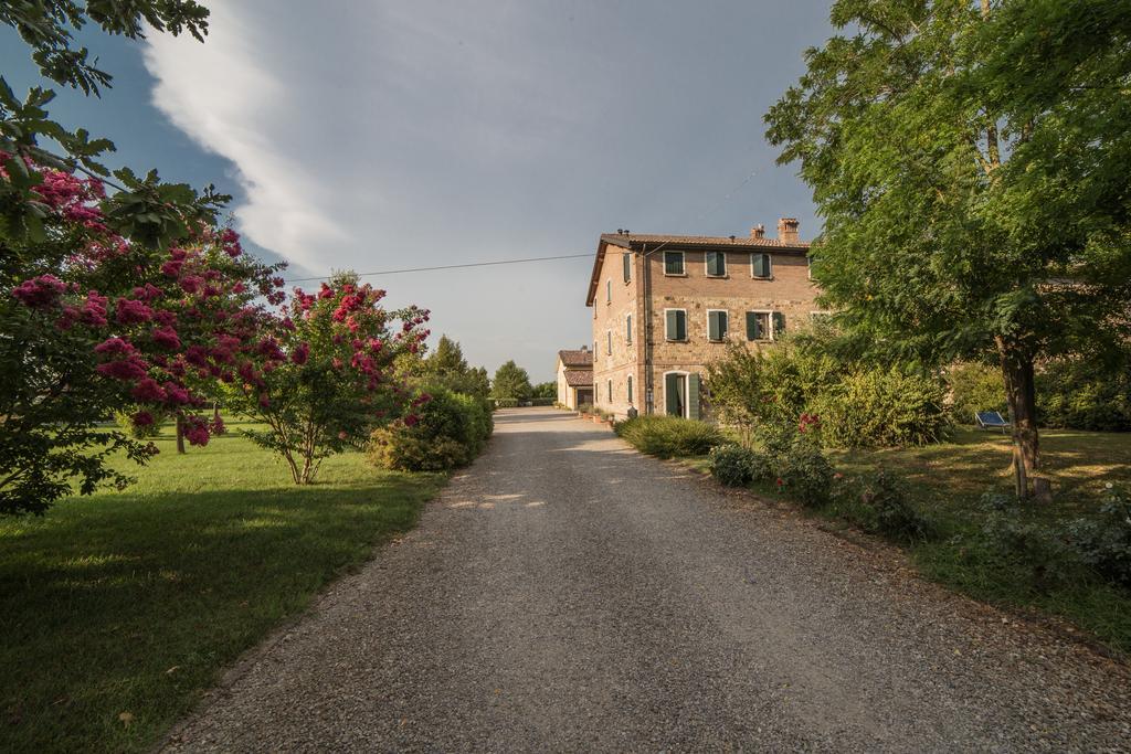 Agriturismo Il Brugnolo Скандіано Екстер'єр фото